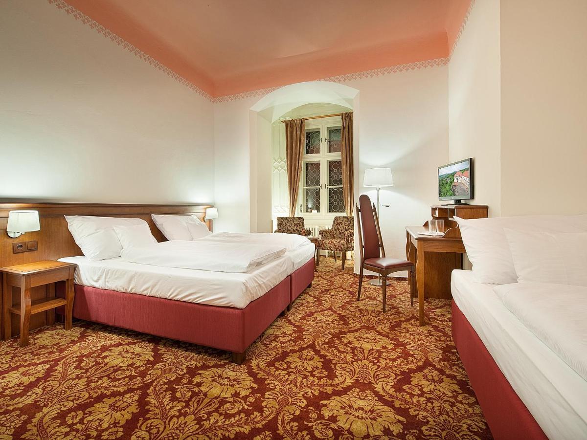 Ea Zamecky Hotel ฮรูบาสกาลา ภายนอก รูปภาพ